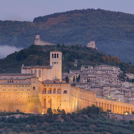 Albergo La Rocca Assisi Exterior foto